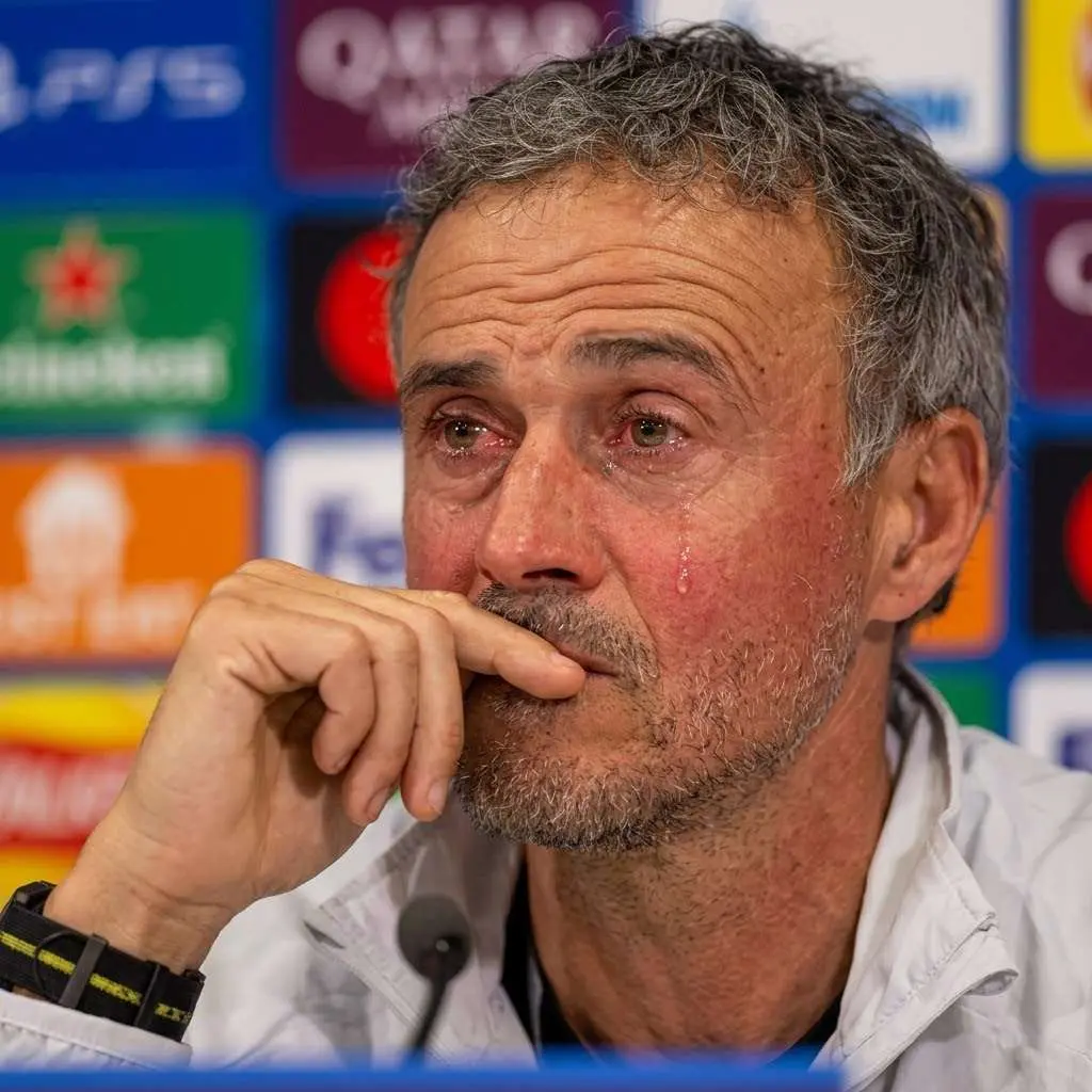 Cover Image for Luis Enrique vient de briser le cœur de tous les supporters du PSG après avoir fait une triste annonce concernant l’incapacité de deux joueurs clés à participer à la prochaine finale de la Ligue des Champions.