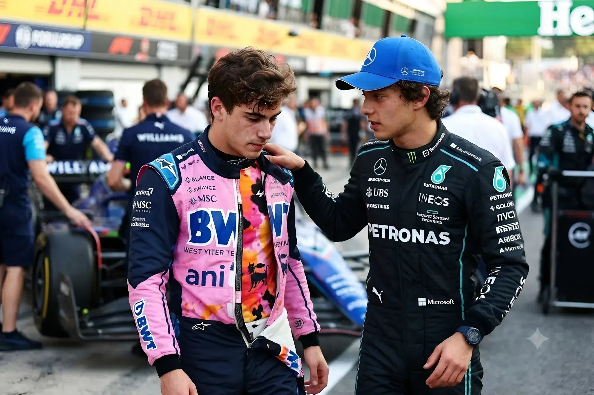 Cover Image for Después de su victoria en el Gran Premio de Mónaco 2026, Kimi Antonelli sorprendió a todos al rechazar las entrevistas y dirigirse directamente hacia su rival, Franco Colapinto.