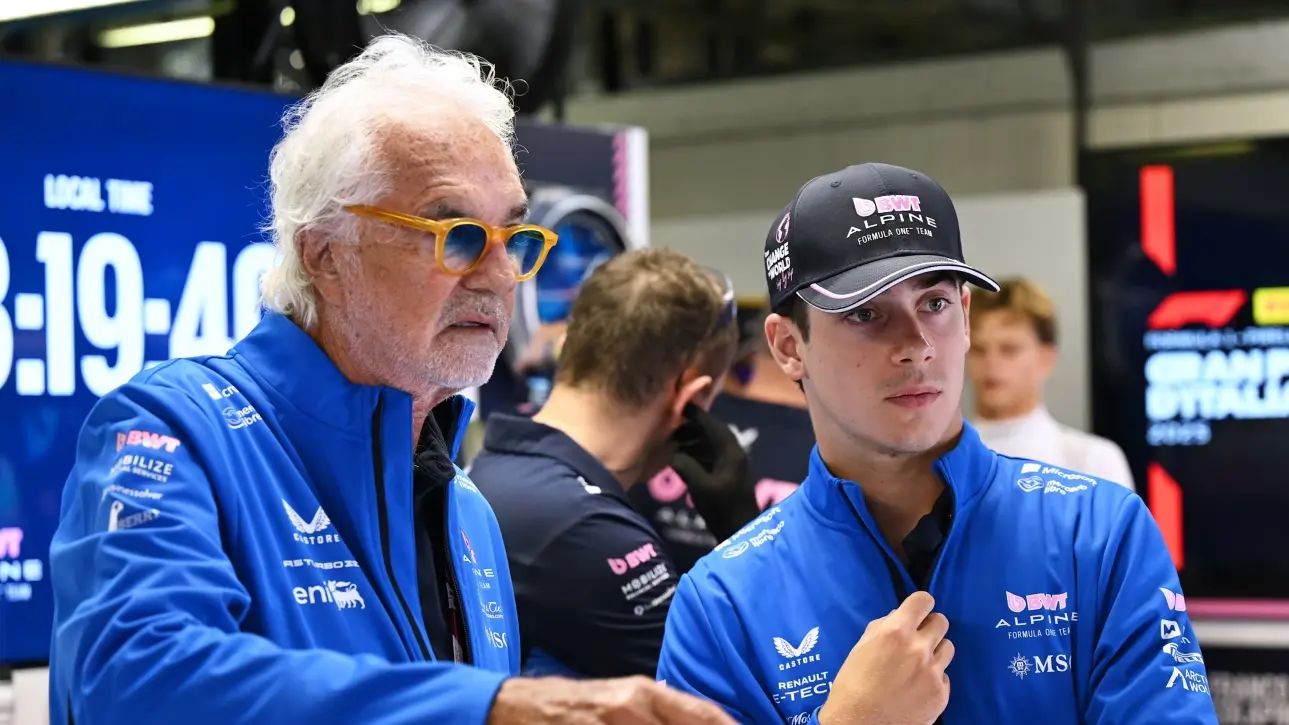 Cover Image for “¡LA F1 HA EMITIDO OFICIALMENTE UN ULTIMÁTUM!” — Flavio Briatore REVELA INFORMACIÓN IMPACTANTE sobre el futuro de Franco Colapinto tras el Gran Premio de Mónaco de 2026